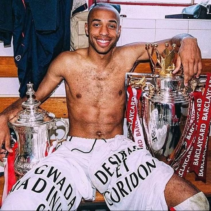 When Thierry Henry Wore the Wrong Shirt — And It Became Legendary | Five Of Cups