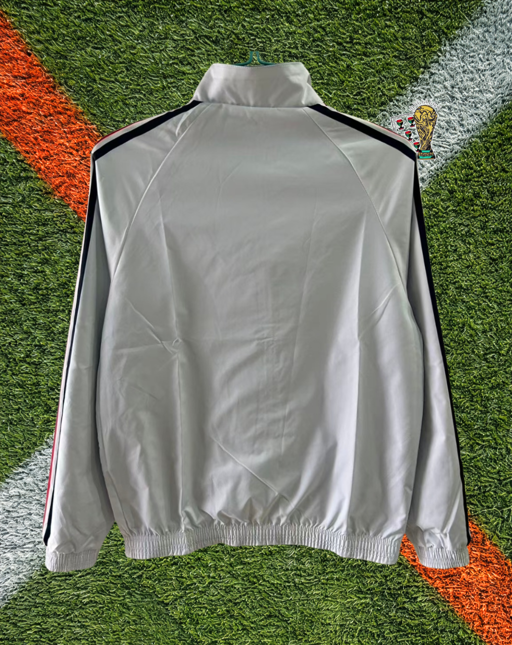 France 1990s Windbreaker – Les Bleus White Stripe Classic