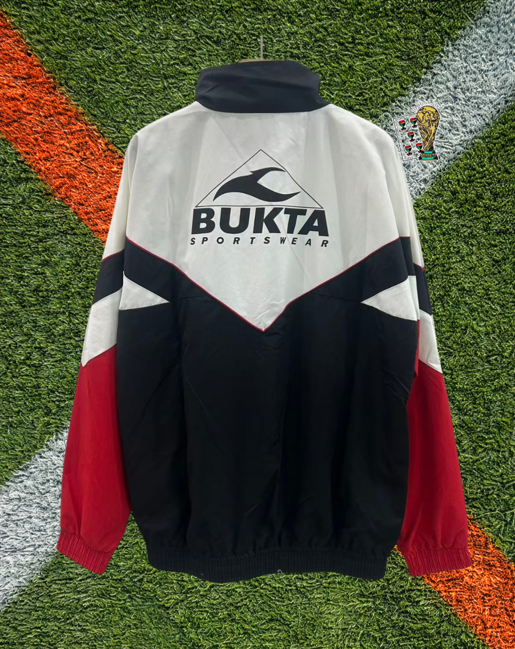 Sevilla FC 1990s Windbreaker – Nervión Retro Chevron Classic