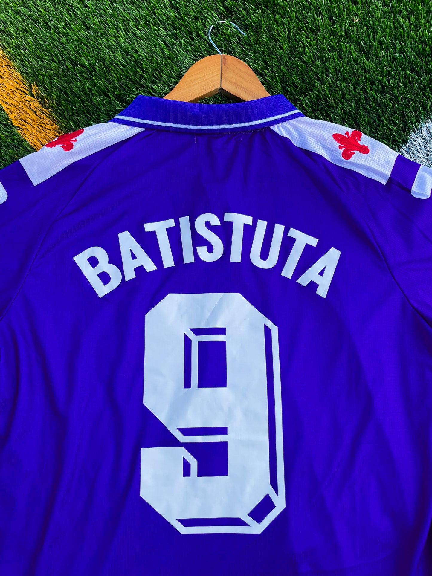 Back of jersey showing Batistuta name and number 9 print