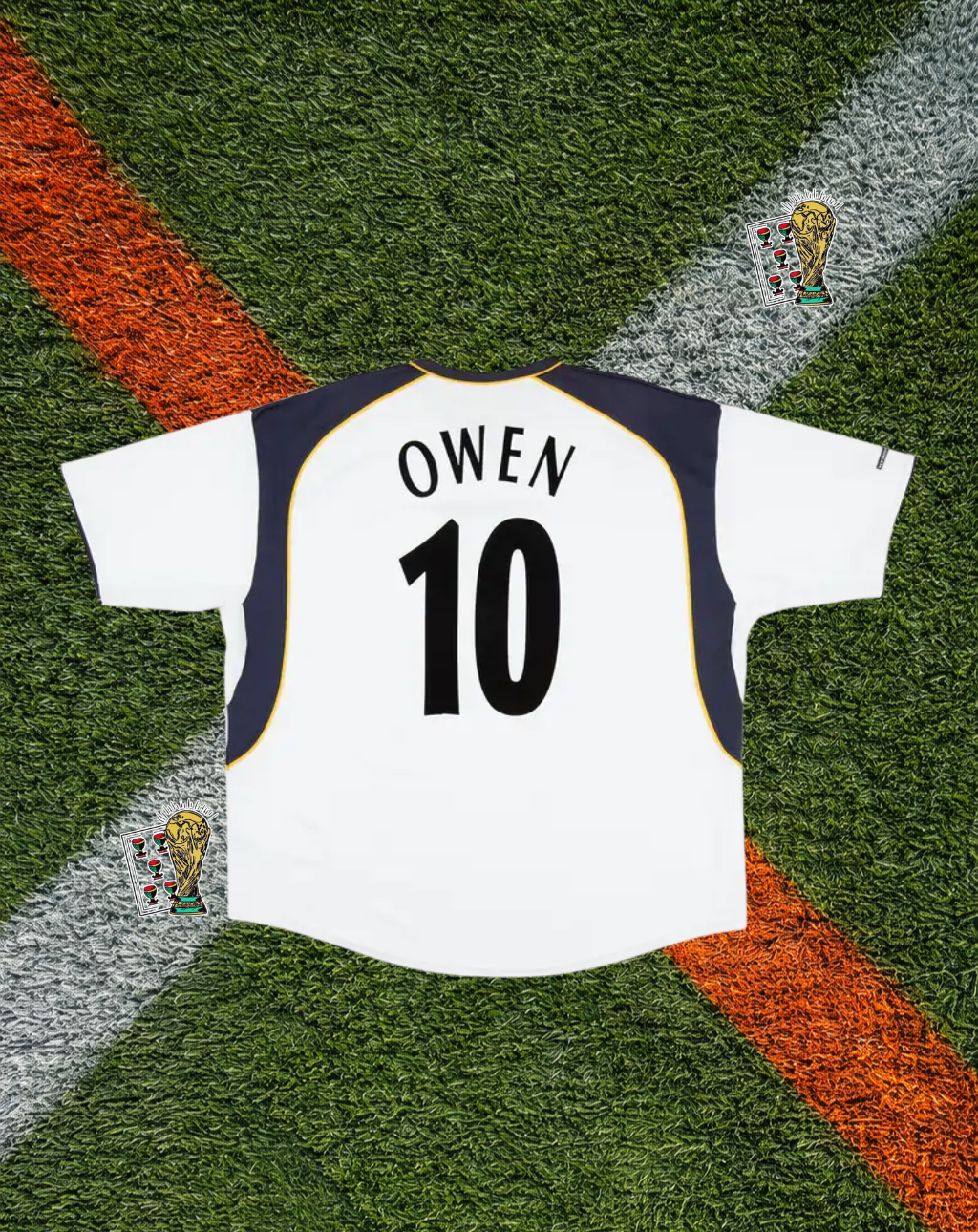 Liverpool FC 2001–03 Away Owen #10 – Reebok White Retro Football Jersey Carlsberg Vintage