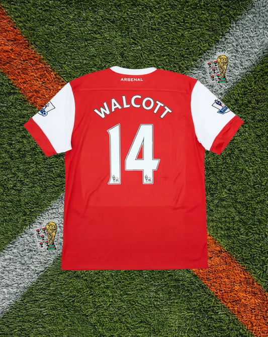 Arsenal FC 2010–11 Home Walcott #14 – Nike Red & White Fly Emirates Classic Football Shirt