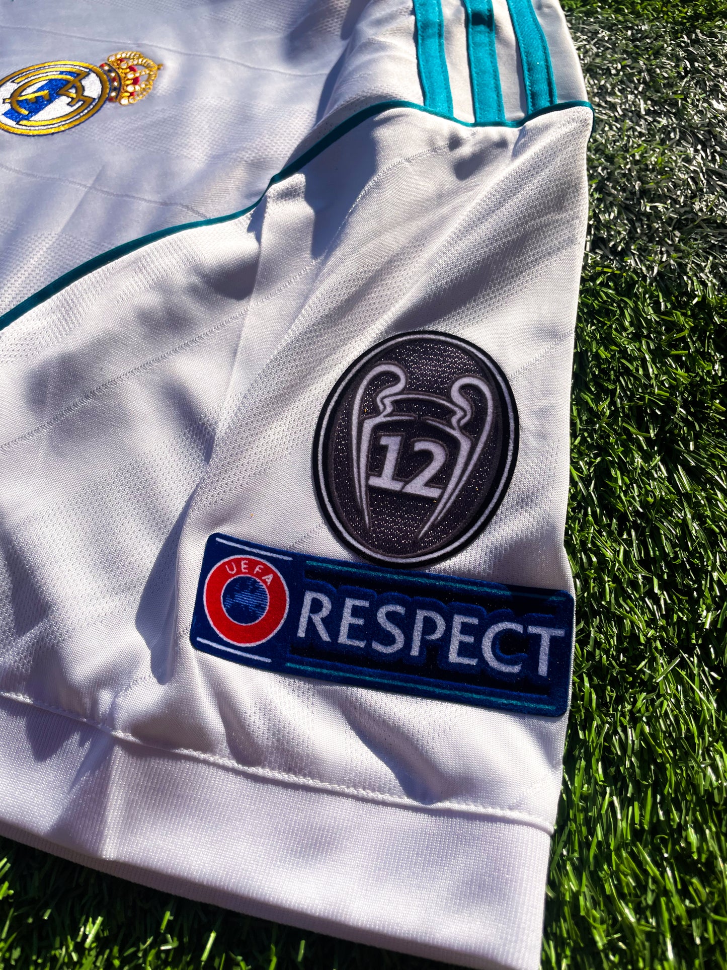 Real Madrid 2017–2018 Home Jersey – Ronaldo 7 – Crystal White