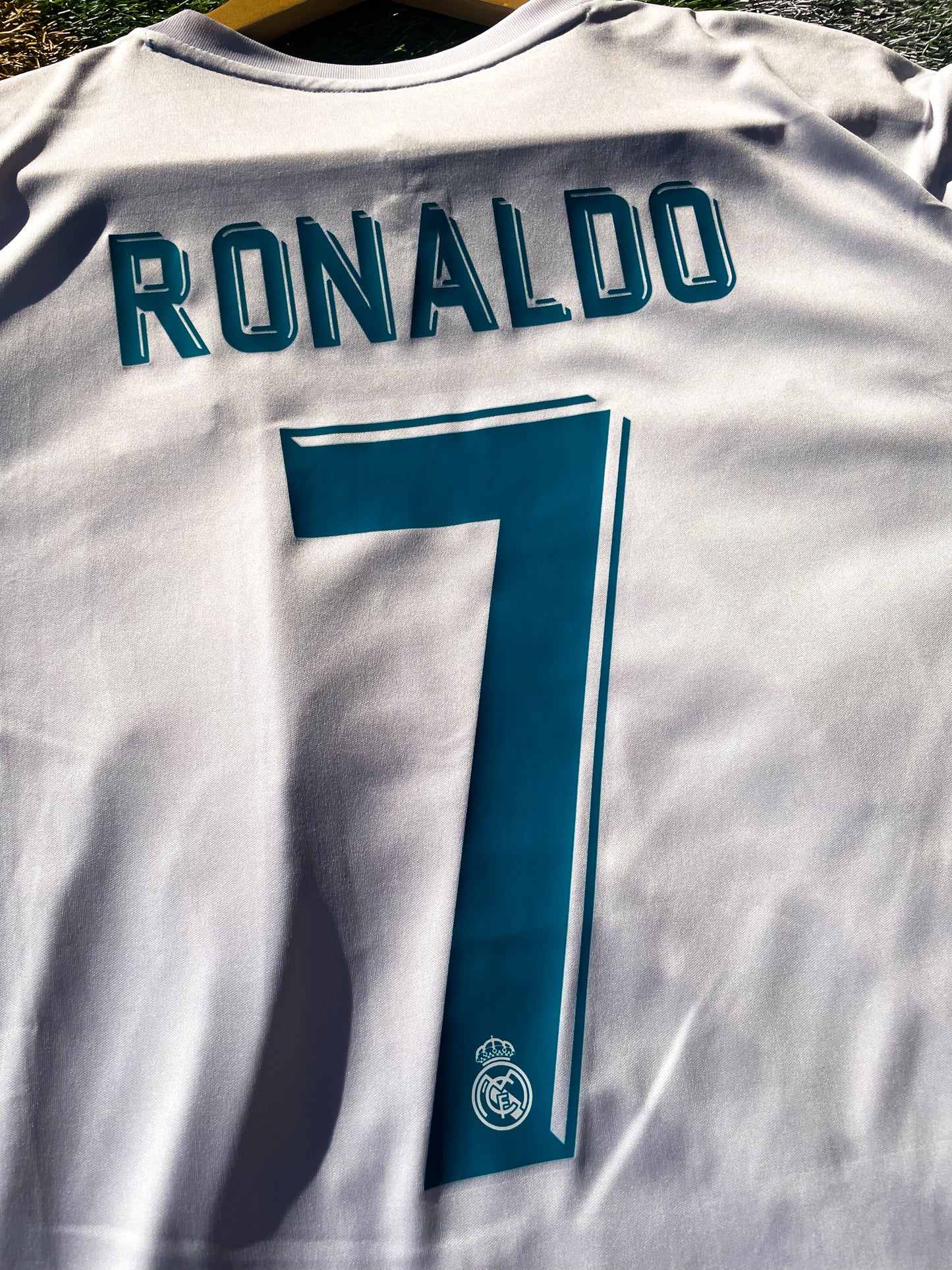 Real Madrid 2017–2018 Home Jersey – Ronaldo 7 – Crystal White