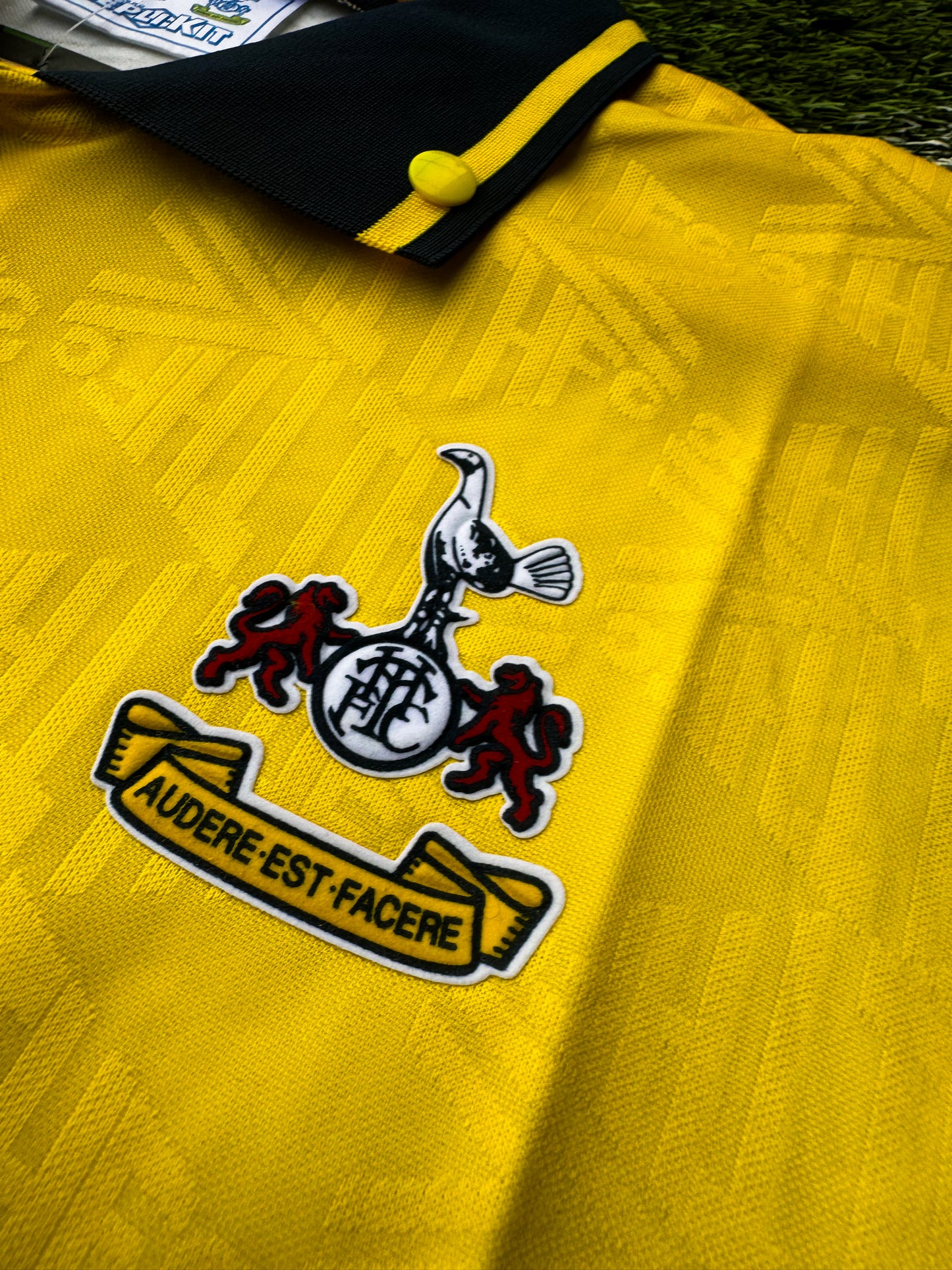 Tottenham 1991/1993 Away Jersey – Yellow Holsten Vintage Umbro Football Shirt
