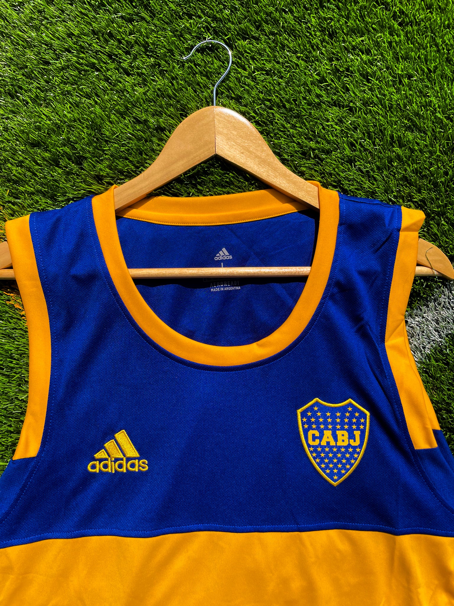 Boca Juniors 2023/2024 Training Vest – Lightweight Sleeveless Performance Gear in Blue & Yellow - Five Of Cups Official