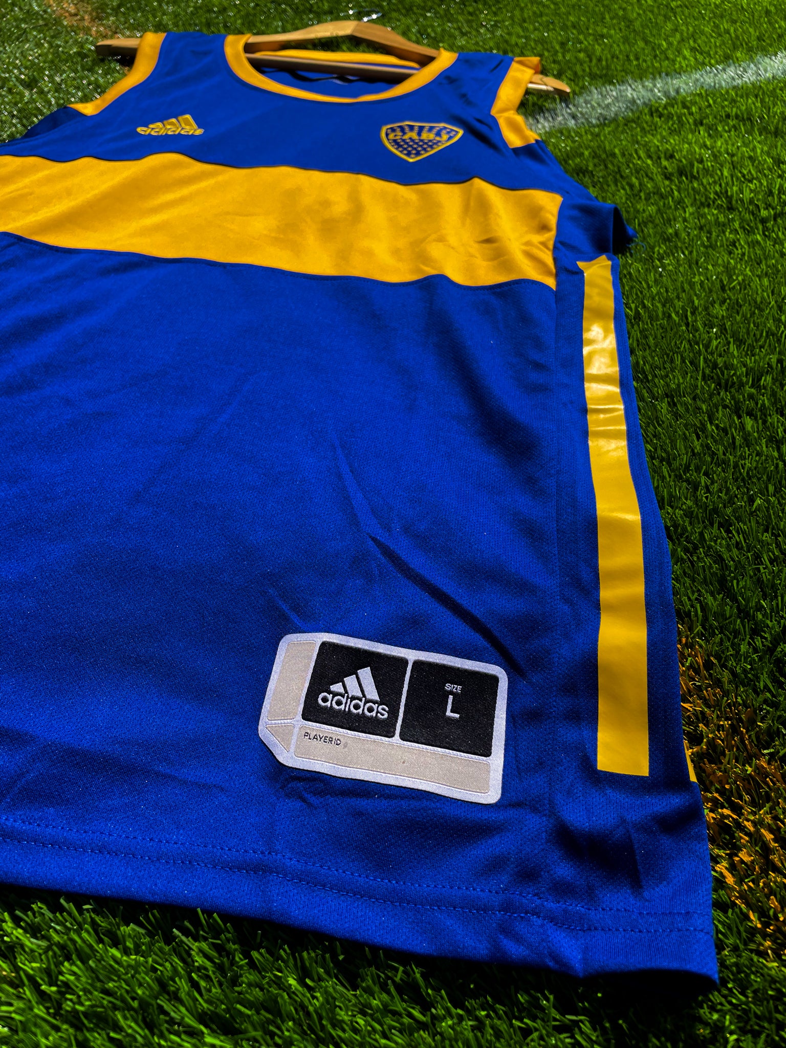 Boca Juniors 2023/2024 Training Vest – Lightweight Sleeveless Performance Gear in Blue & Yellow - Five Of Cups Official