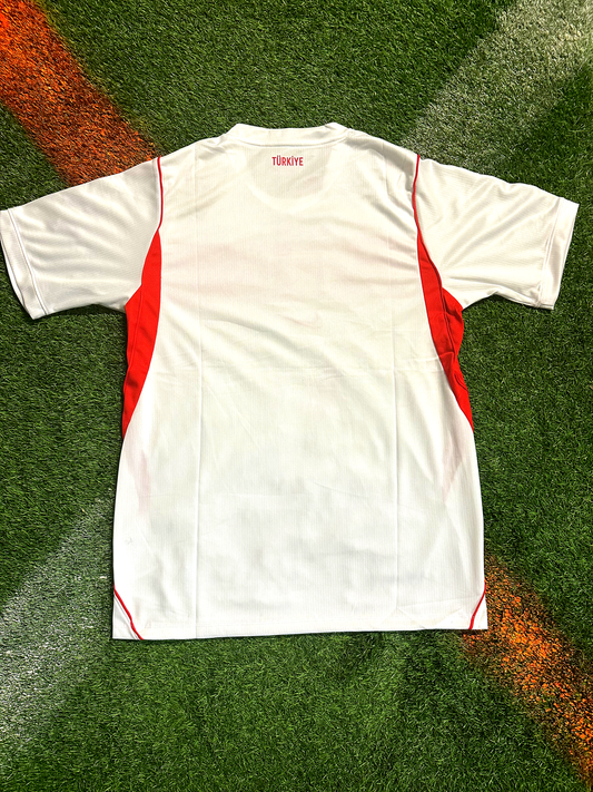 Turkey 2026 Away Jersey – "White Crescent" World Cup Edition