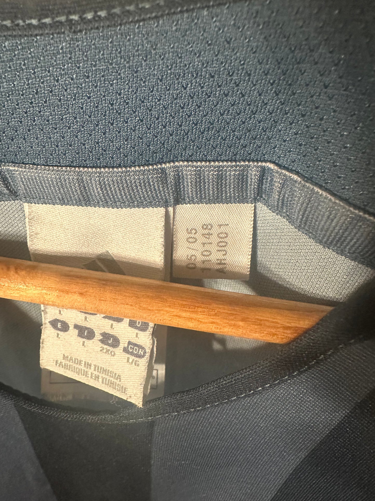 Newcastle United 2005/06 Away Jersey – Michael Owen #10 - Medium – Gray & Black Adidas Shirt- (MPN: 110148 Adidas)