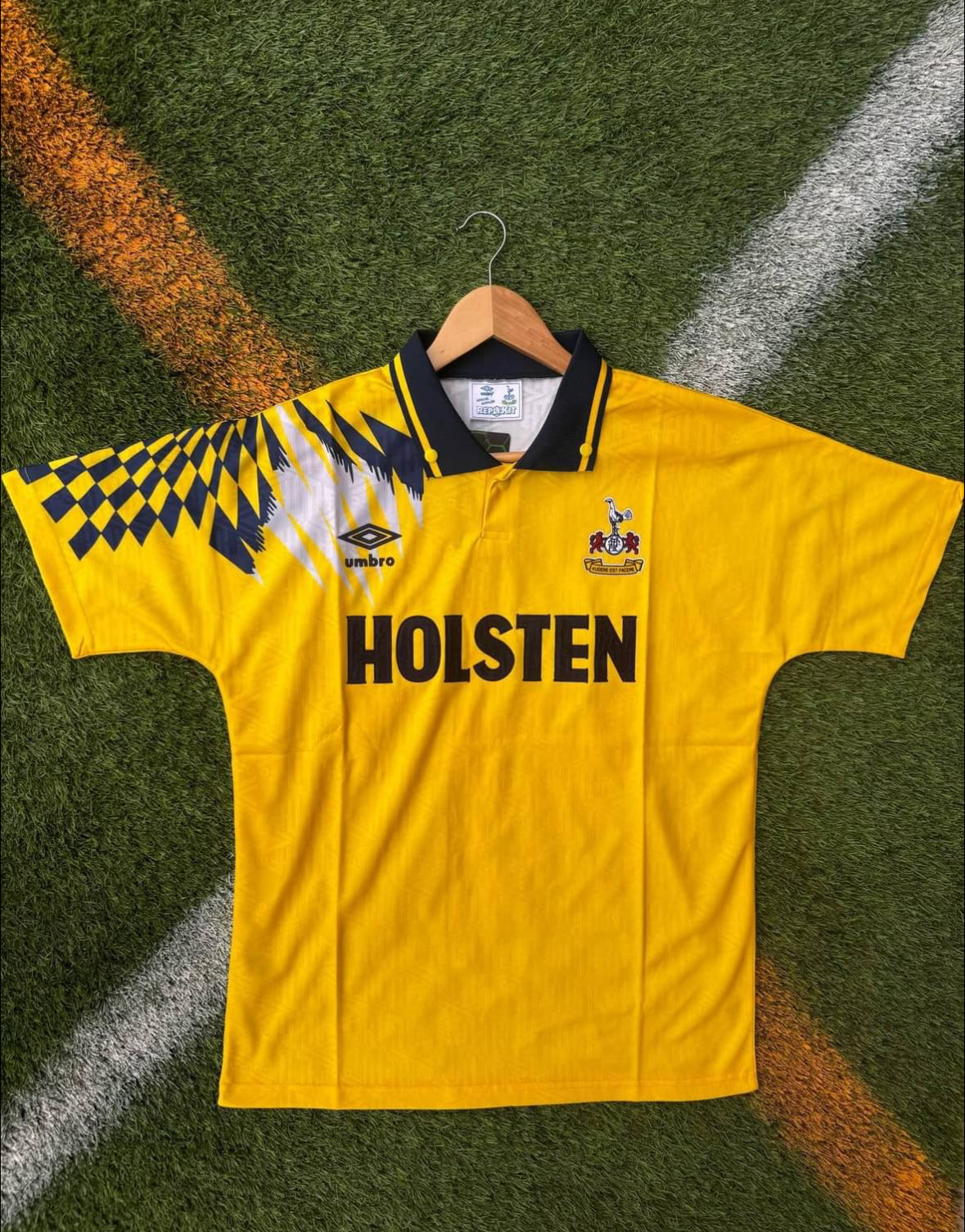 Tottenham 1991/1993 Away Jersey – Yellow Holsten Vintage Umbro Football Shirt