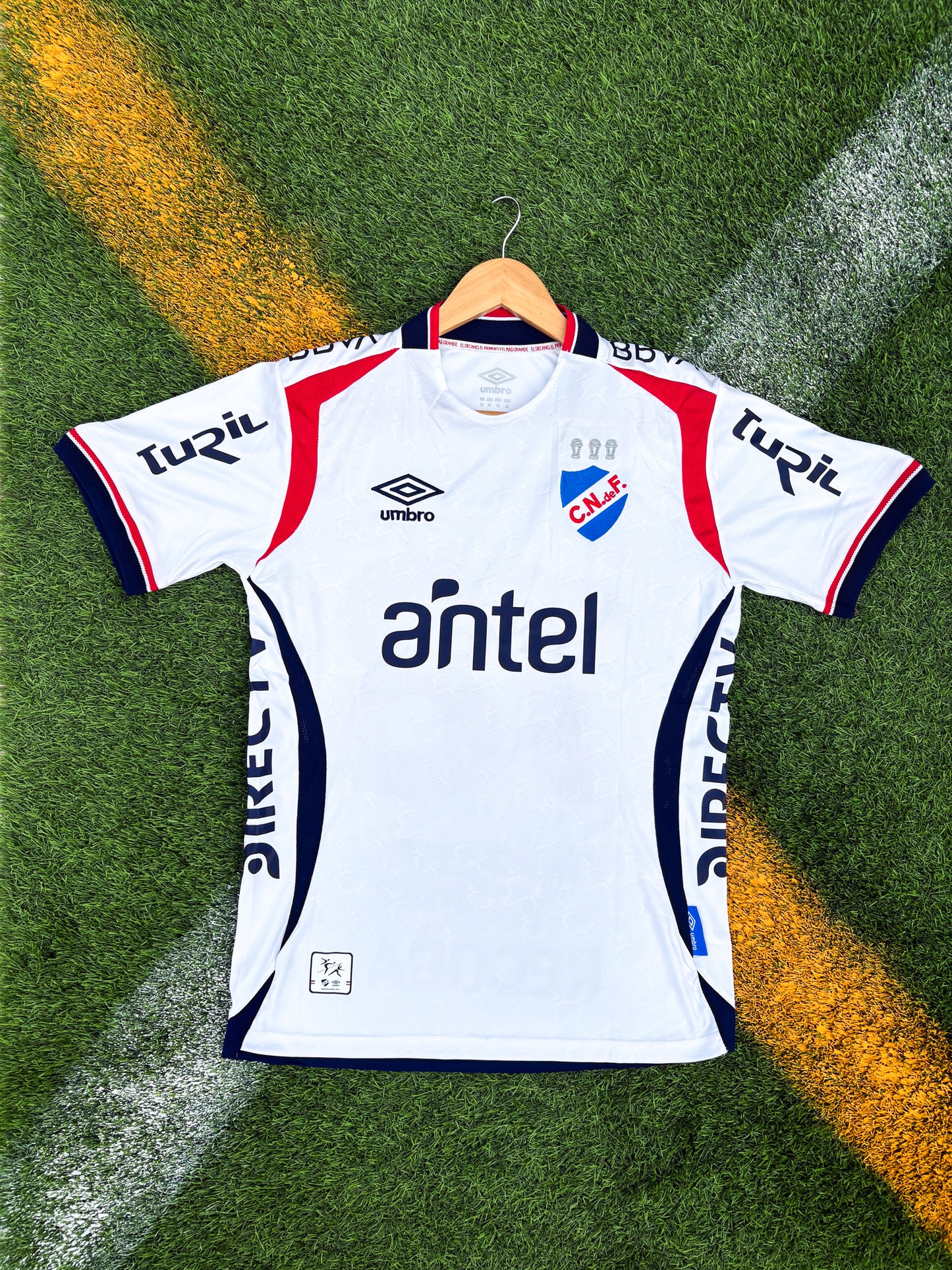 Club Nacional 2025 Home Jersey – Recoba #18 – Umbro Decano Classic