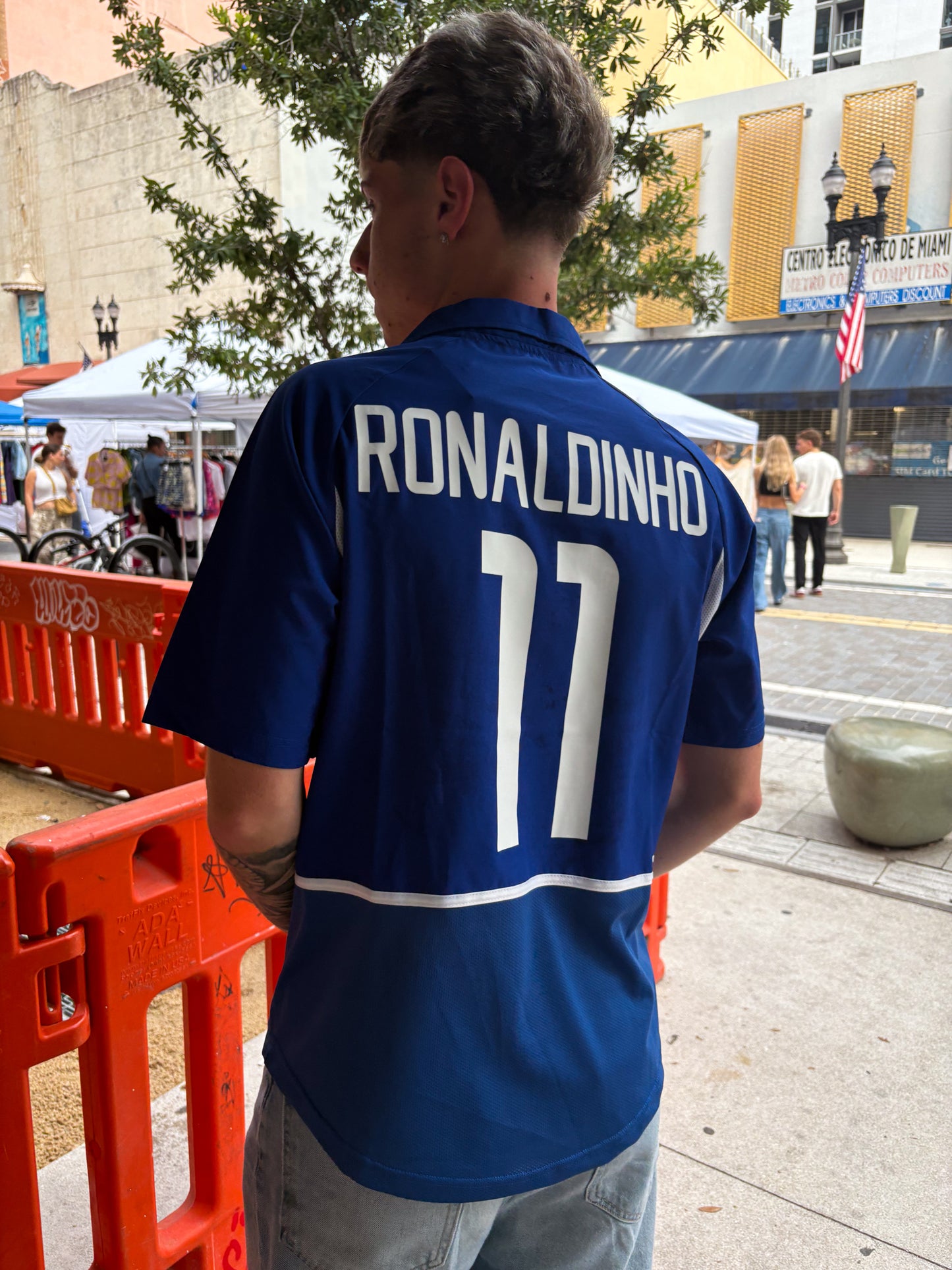 Brazil 2002 Away Ronaldinho #11 Vintage World Cup Champions Soccer Jersey – Retro Seleção Football Kit