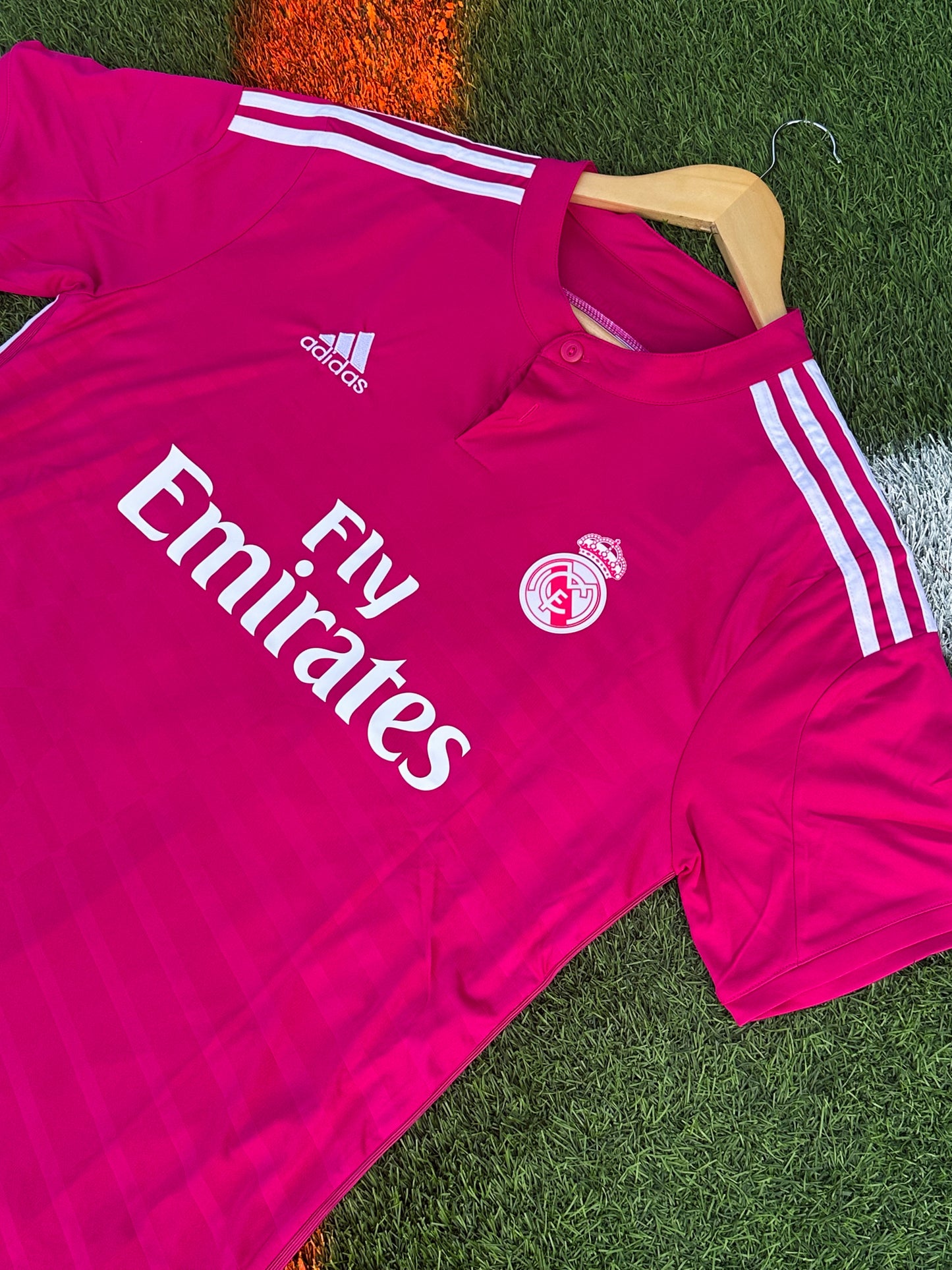 Real Madrid 2014–2015 Away Jersey – James Rodríguez #10 – Iconic Pink Retro Kit - Five Of Cups Official