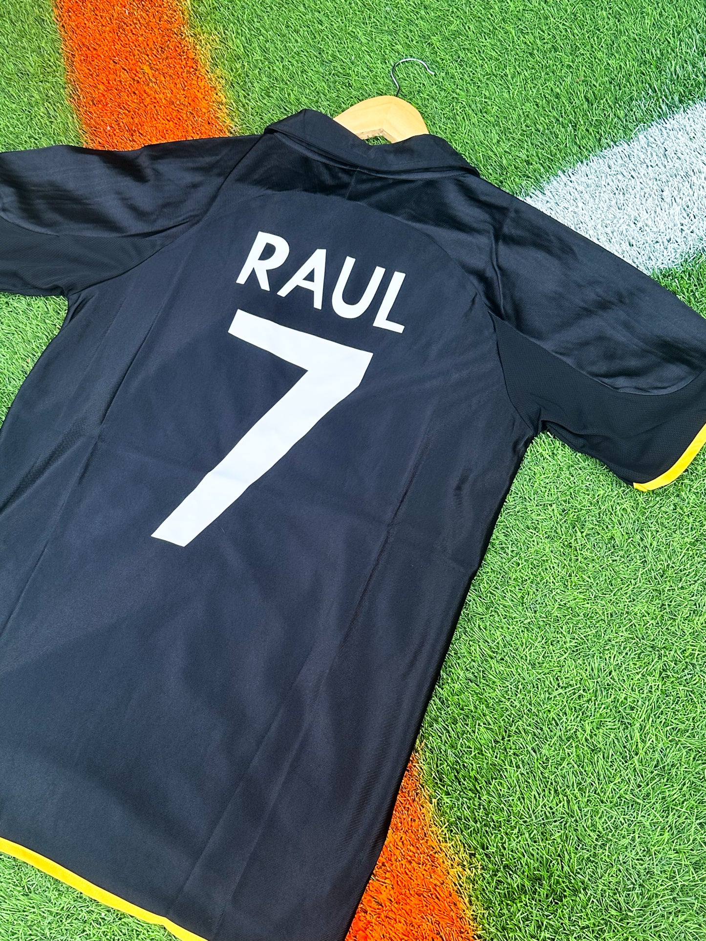 Real Madrid 1999–2000 Away Jersey- Raul 7 – Vintage Black Teka Football Shirt - Five Of Cups Official