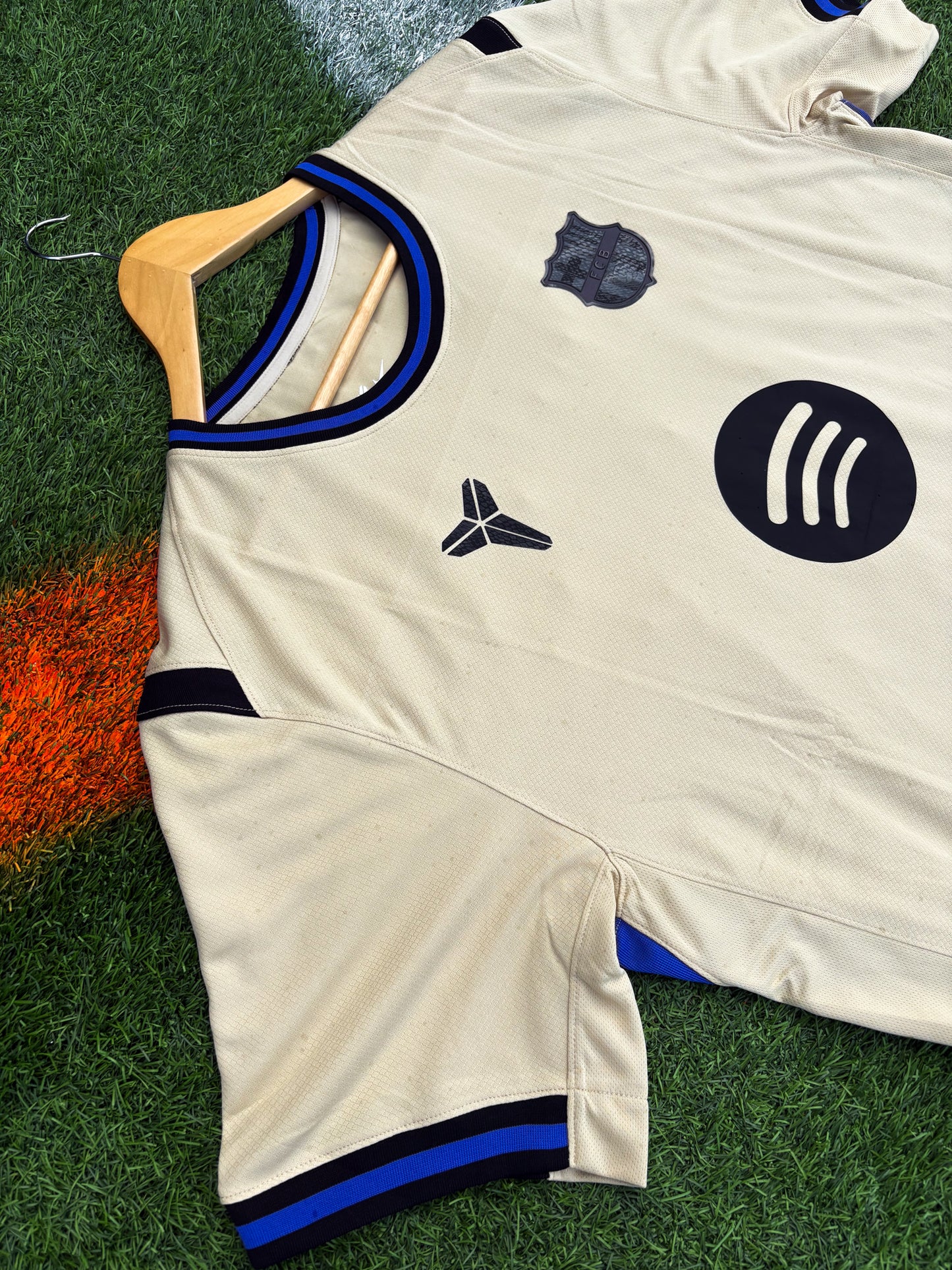 FC Barcelona 2025–2026 Third Jersey – Pedri #8 – Heritage Reimagined Edition