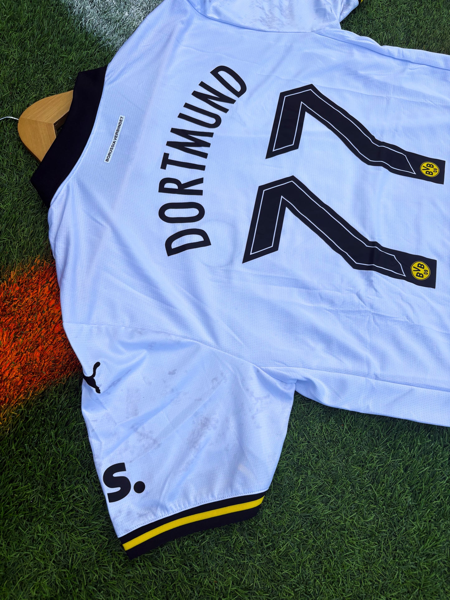 Borussia Dortmund 2024‑25 Third Jersey – Jobe Bellingham #77- Monochrome White Borsigplatz inspire