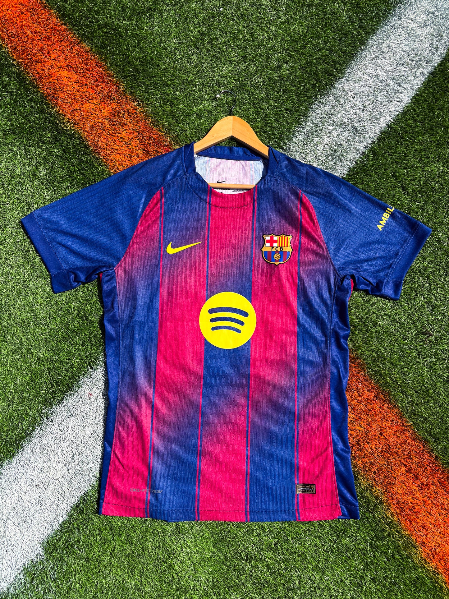 FC Barcelona 2025–2026 Home Jersey – Pedri #8 – Blaugrana Gradient Strip Kit