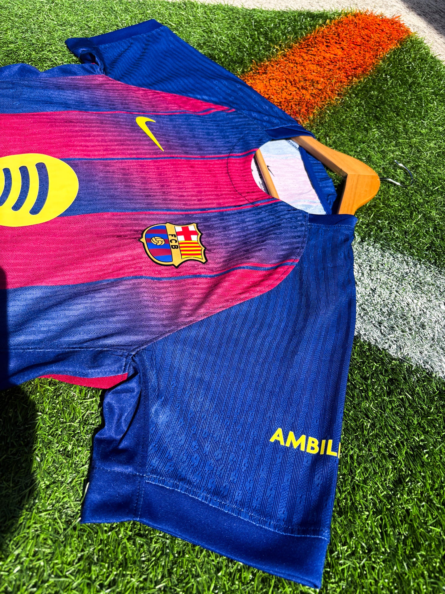 FC Barcelona 2025–2026 Home Jersey – Pedri #8 – Blaugrana Gradient Strip Kit