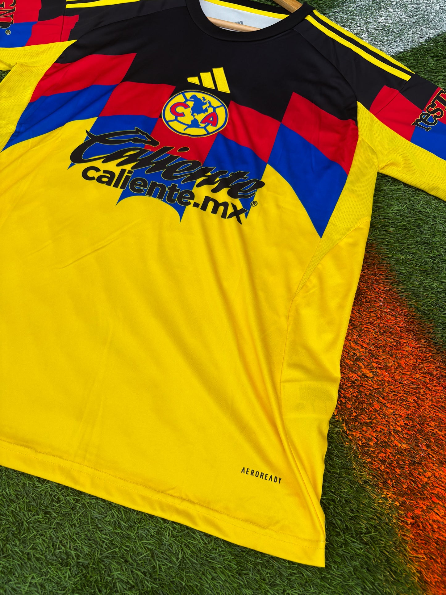 Club América 2025–26 Home Jersey – A. Zendejas #10 – Yellow & Feather Graphic by Adidas