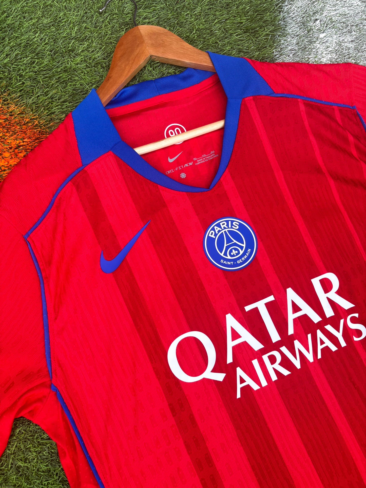 PSG 2025–26 Third Jersey – Vitinha #17 – Total 90 Red Revival Kit