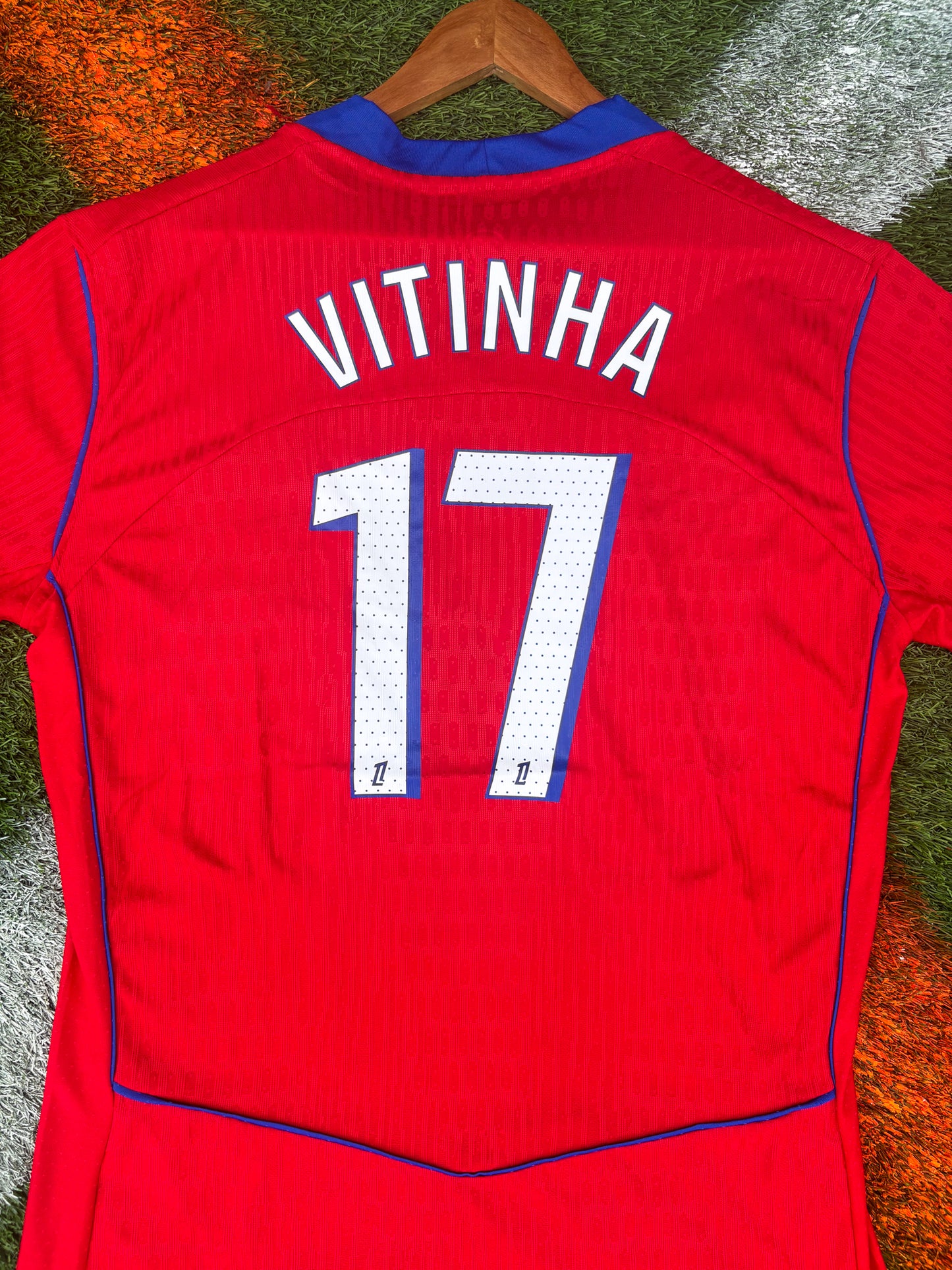 PSG 2025–26 Third Jersey – Vitinha #17 – Total 90 Red Revival Kit