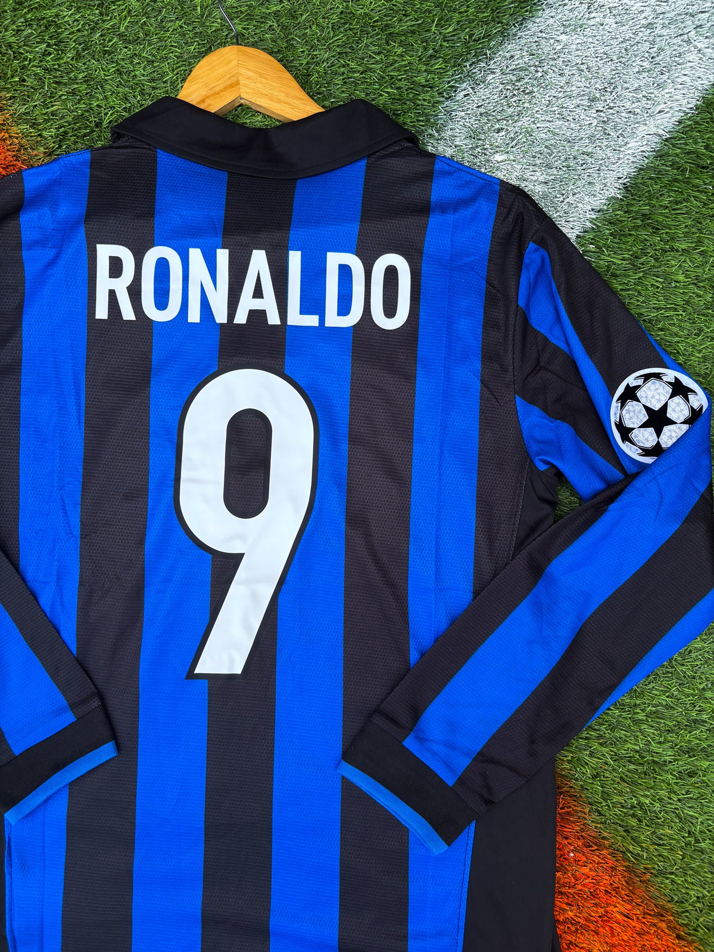Inter Milan 1998/1999 Home Ronaldo #9 Retro Jersey – Iconic Serie A Era "Pirelli Sponsor