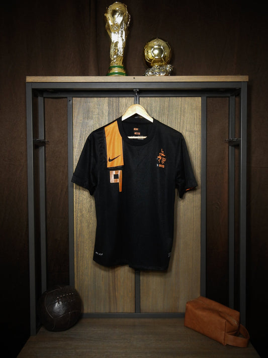 Netherlands 2012/13 Away Jersey – Van Persie #9 – Medium – Black & Orange Nike Shirt – (MPN: 382471-105)
