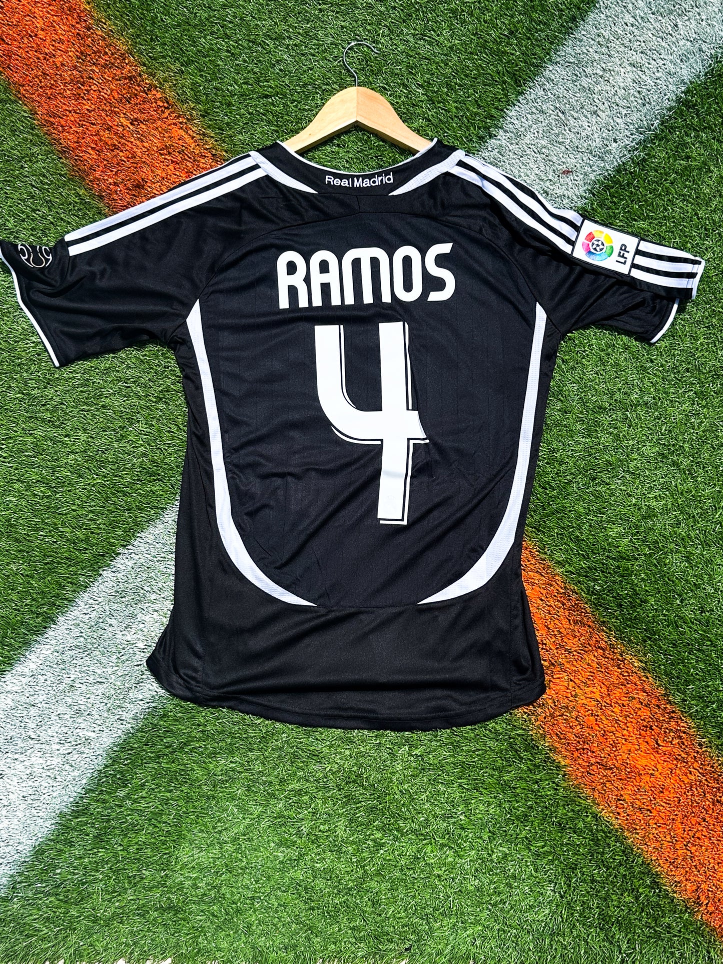 Real Madrid 2007 Away Jersey – Beckham #23 Vintage Black Adidas Shirt from La Liga Campaign