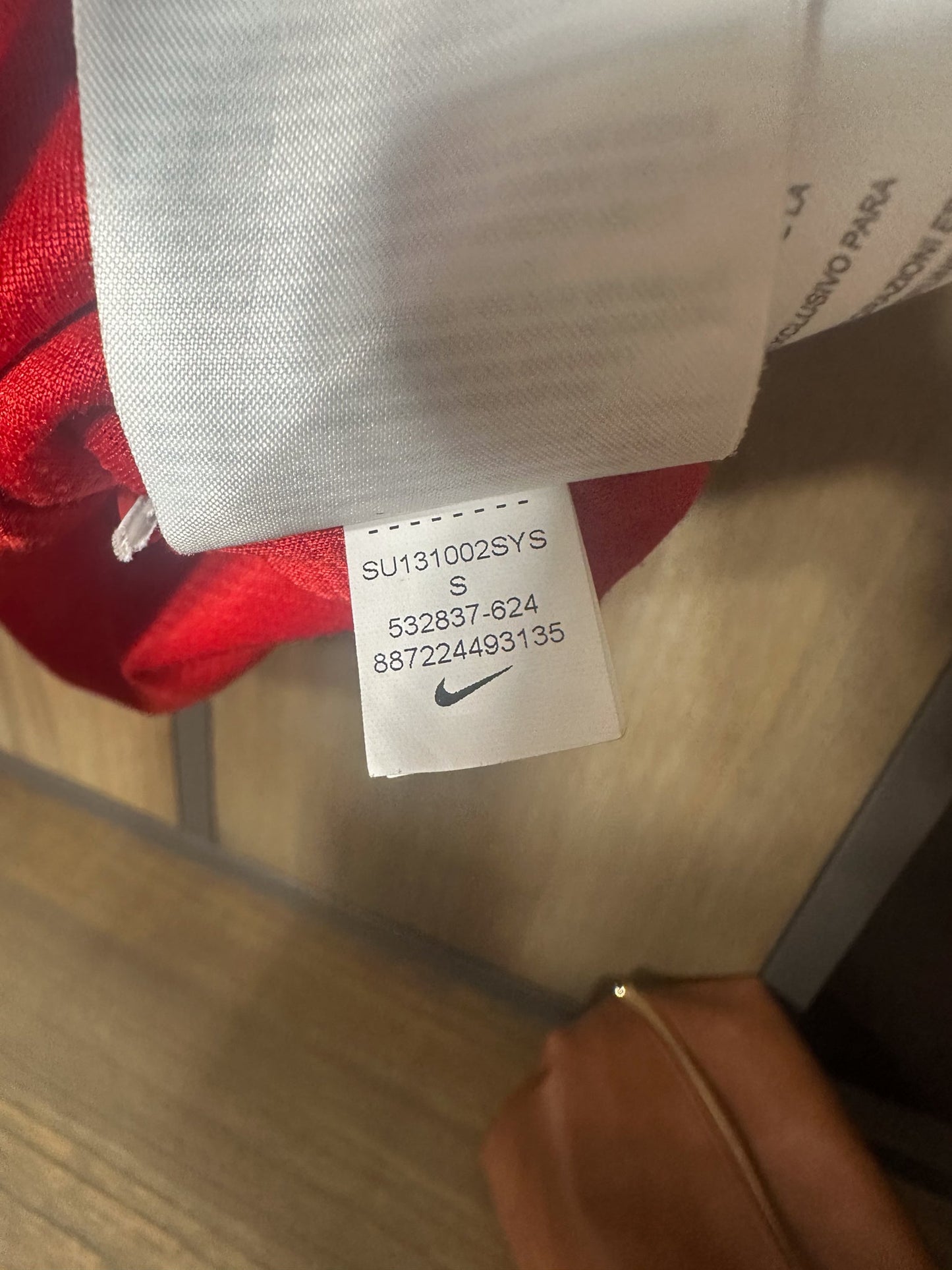 Manchester United 2013/14 Home Jersey – Van Persie #20 – Small – Red Nike Shirt (MPN: 532837-624)