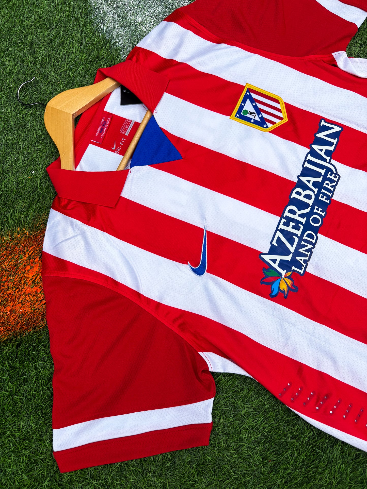 Atlético Madrid 2014–2015 Home Jersey – Godín #2 – La Liga Classic Edition