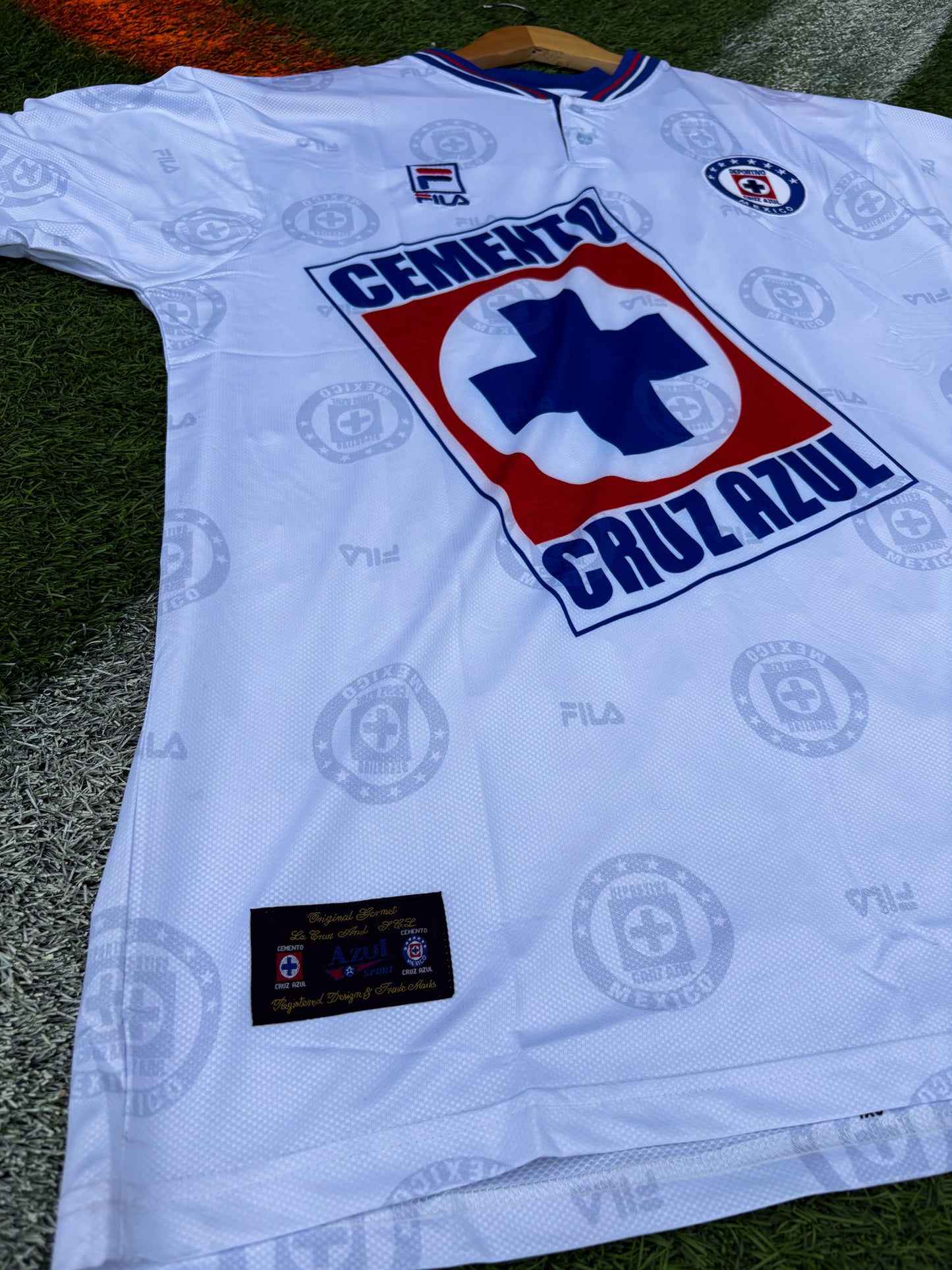 Cruz Azul 1997 Away Jersey – White – Invierno Champions Edition