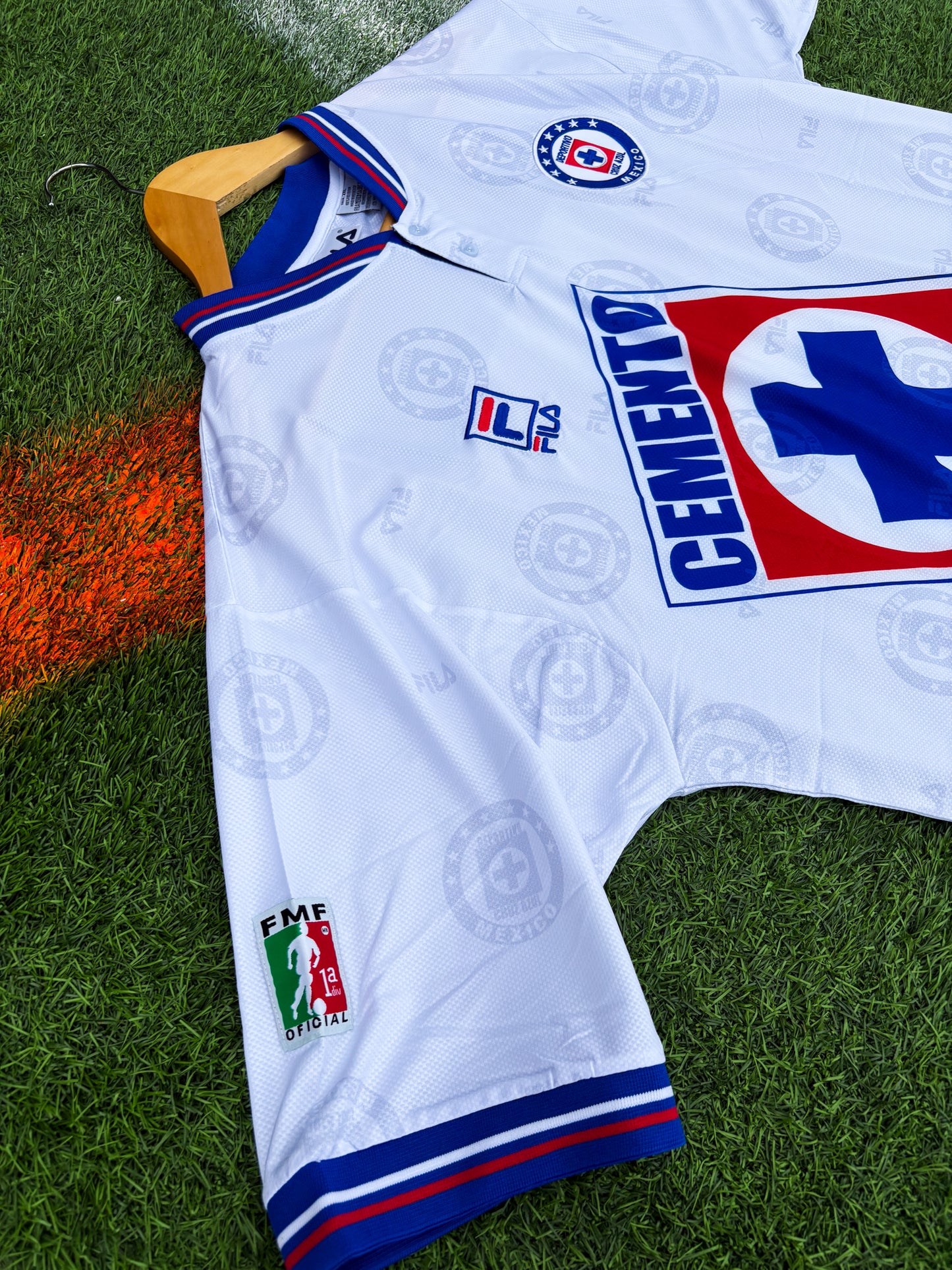 Cruz Azul 1997 Away Jersey – White – Invierno Champions Edition