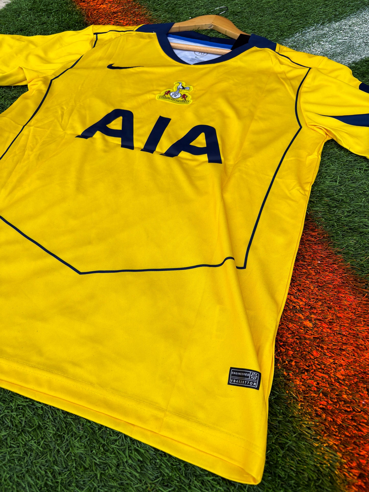 Tottenham Hotspur 2025–2026 Third Jersey – Micky van de Ven #37 – Solar Yellow Edition