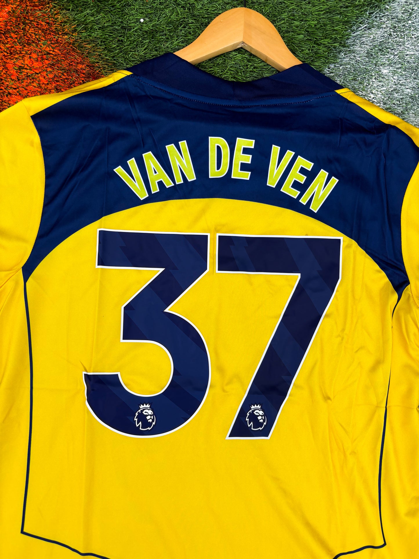 Tottenham Hotspur 2025–2026 Third Jersey – Micky van de Ven #37 – Solar Yellow Edition