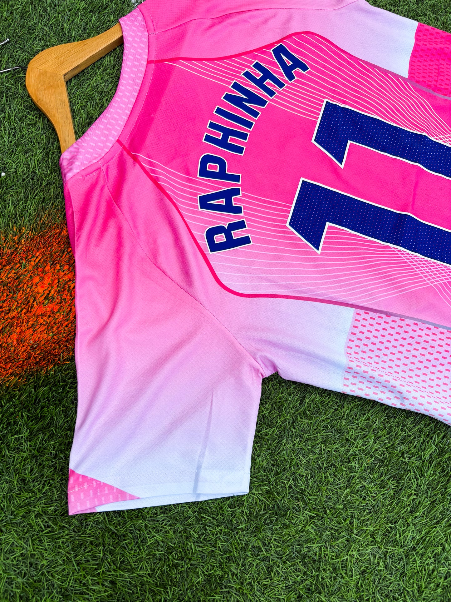 FC Barcelona 2025–2026 Special Pink Jersey – Raphinha #11 – Limited Kids Edition
