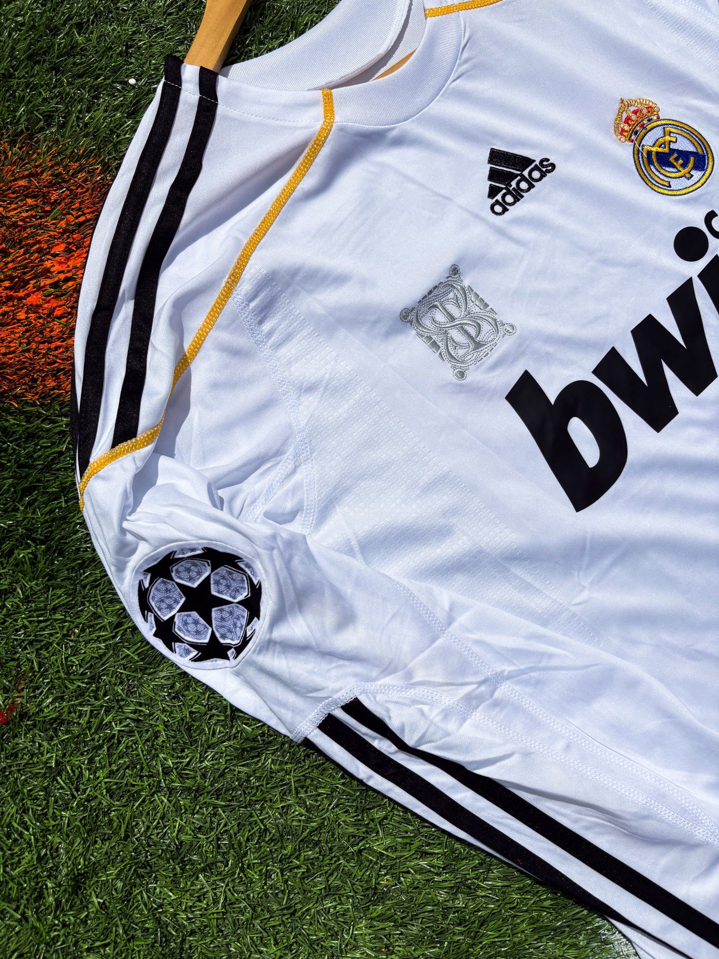 Real Madrid 2009–2010 Home Jersey – Cristiano Ronaldo #9 – Debut Season Edition