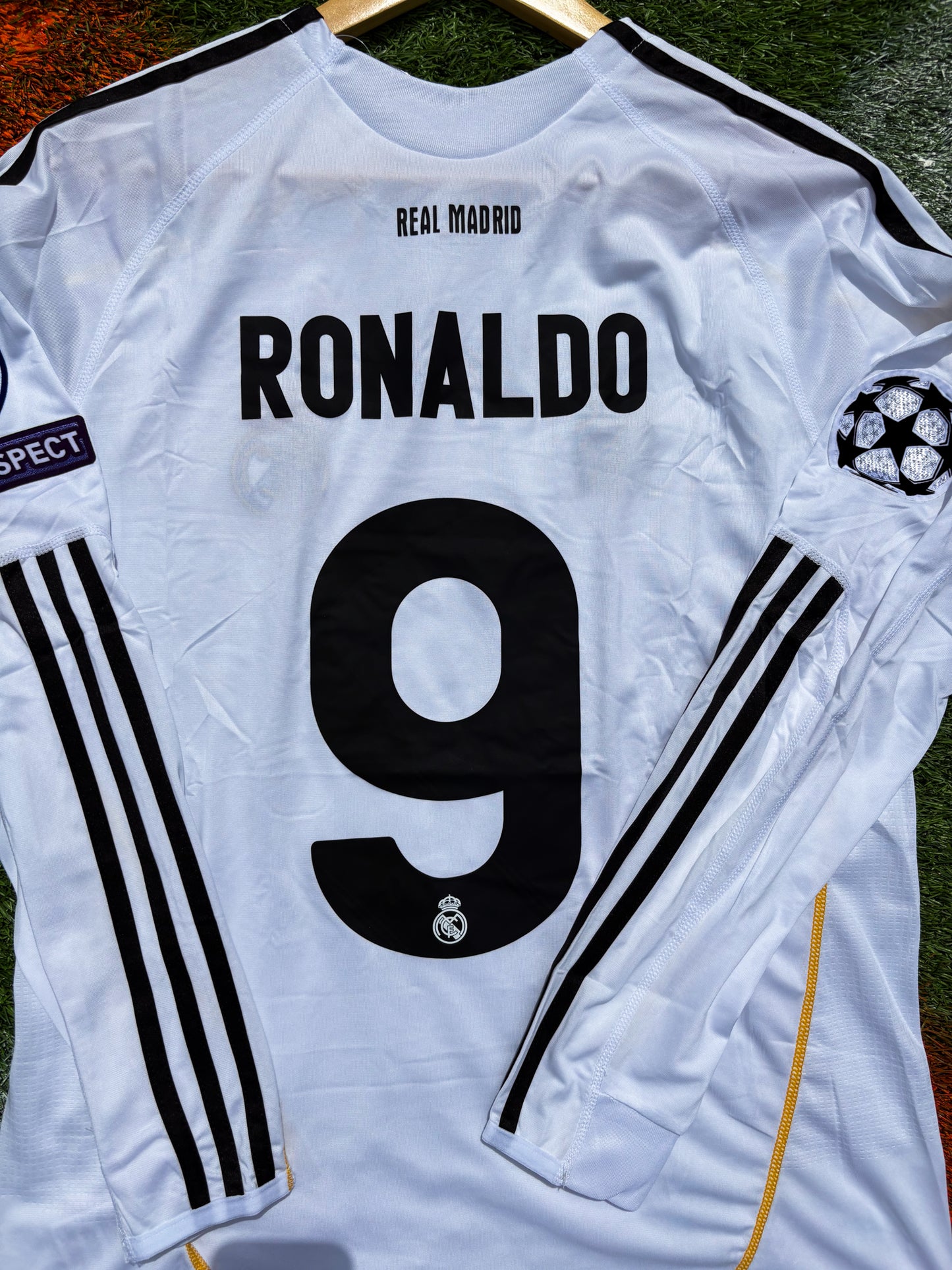 Real Madrid 2009–2010 Home Jersey – Cristiano Ronaldo #9 – Debut Season Edition
