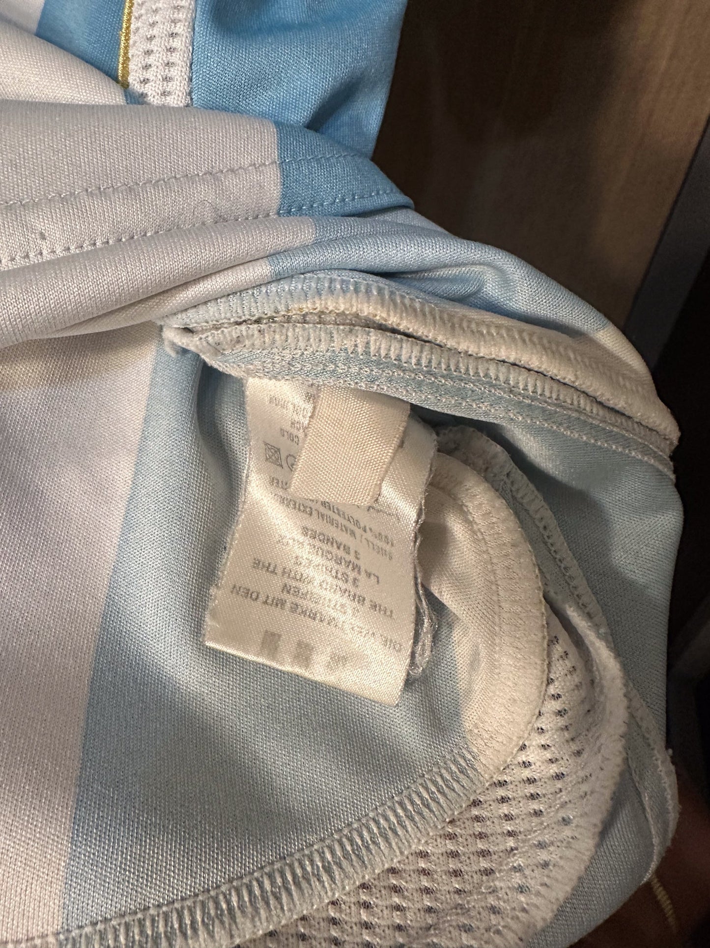 Argentina 2006 Home Jersey – Size M – Blue & White Adidas Shirt (MPN: N/A)