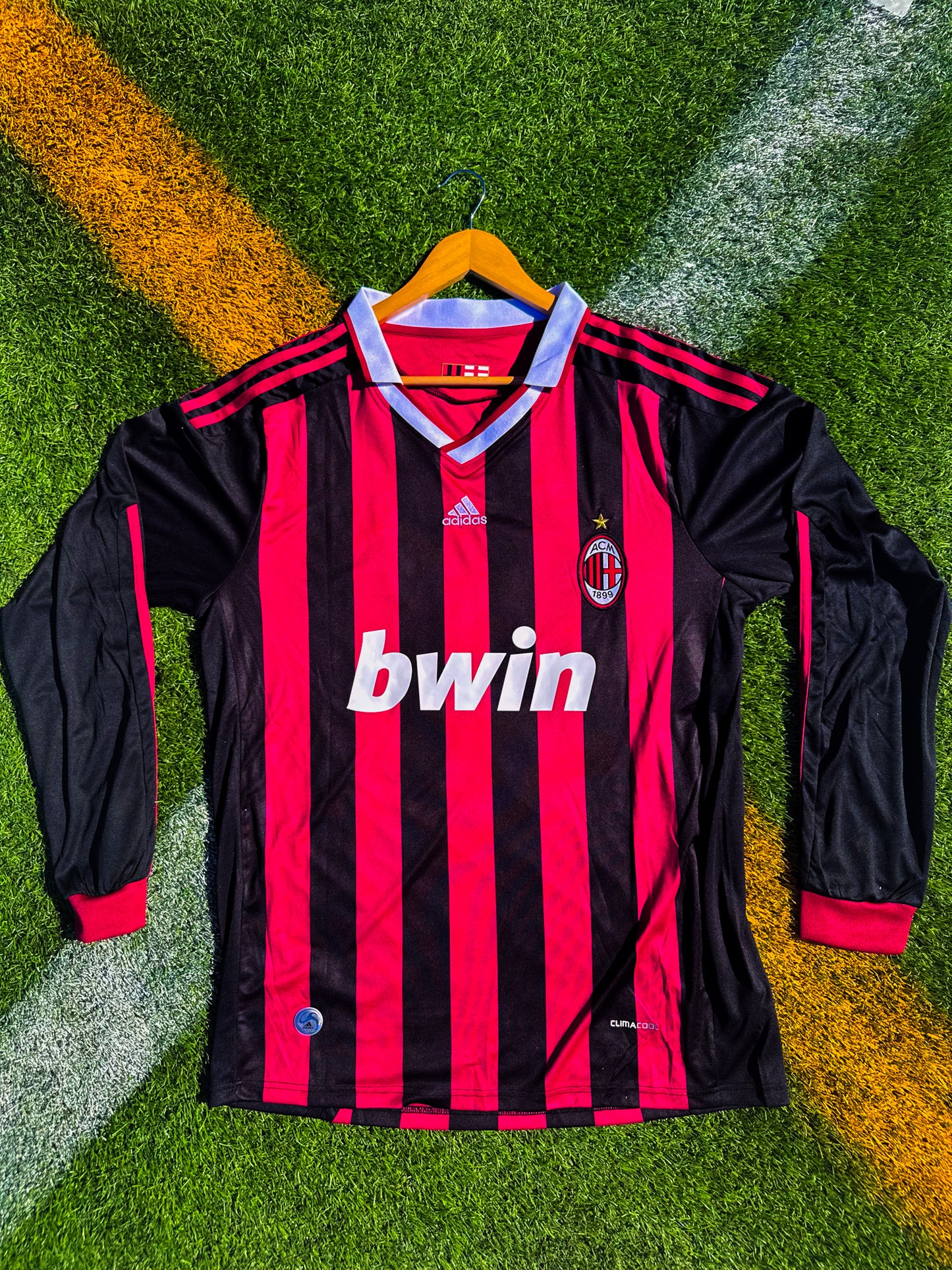 AC Milan 2009-2010 Home Jersey – Ronaldinho #80 & Pirlo #21 & Beckham #23 Vintage Serie A Edition - Five Of Cups Official