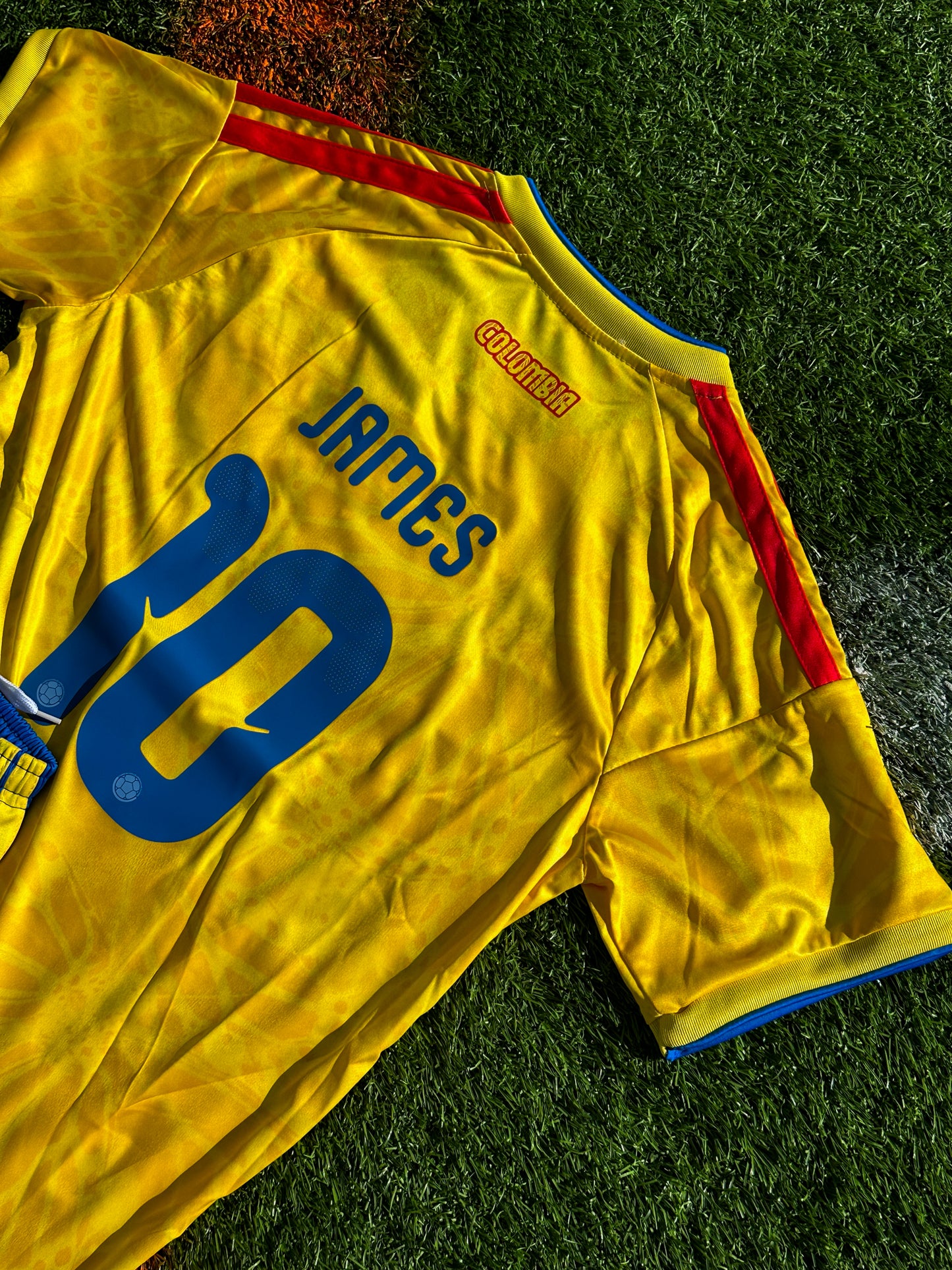 Colombia 2026 Home Jersey –James 10- Kids adidas Soccer Kit- Colombia National Team