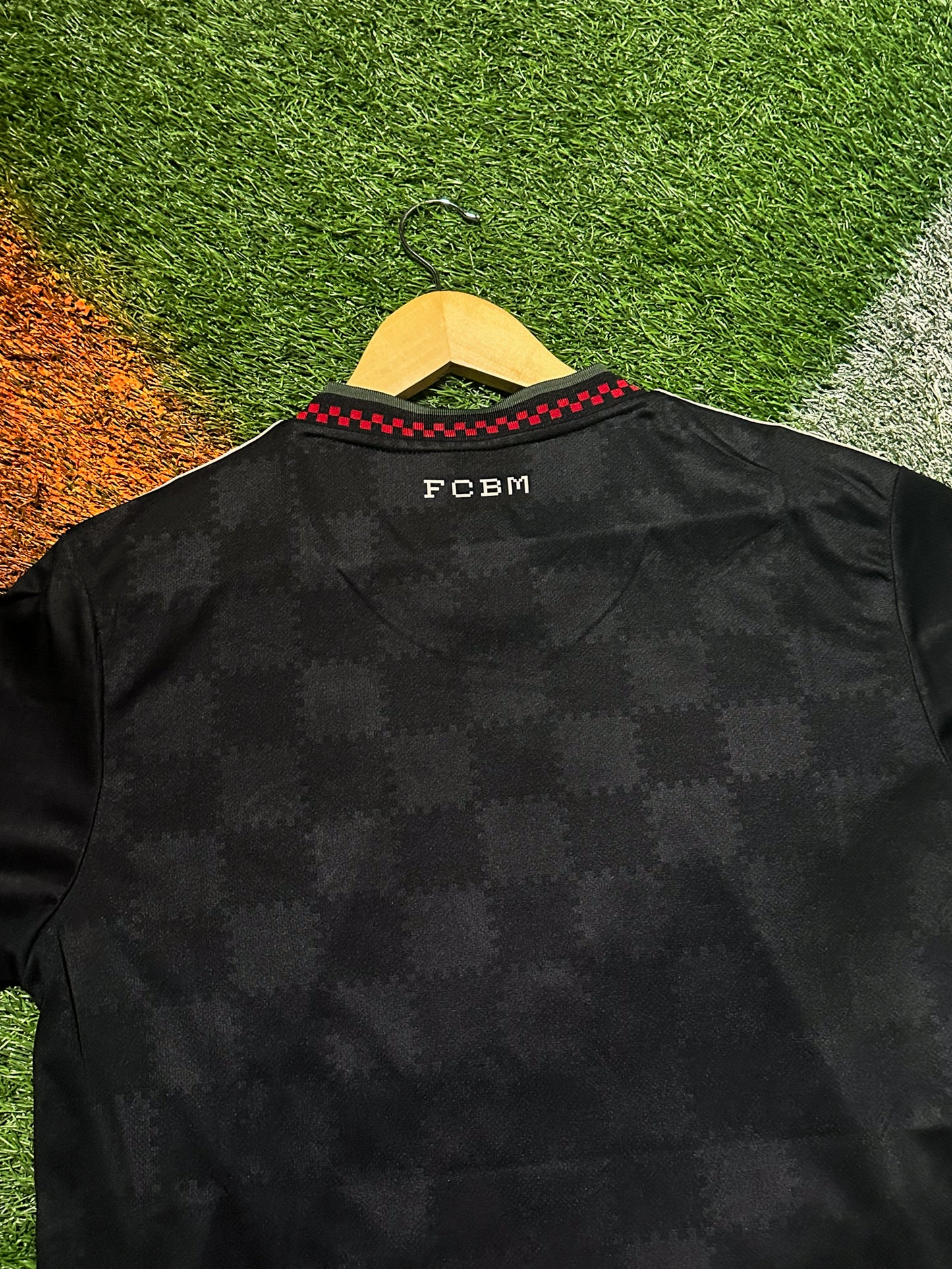 Bayern Munich 2025/2026 Third Jersey – Jamal Musiala 42- Black Bavarian Kit