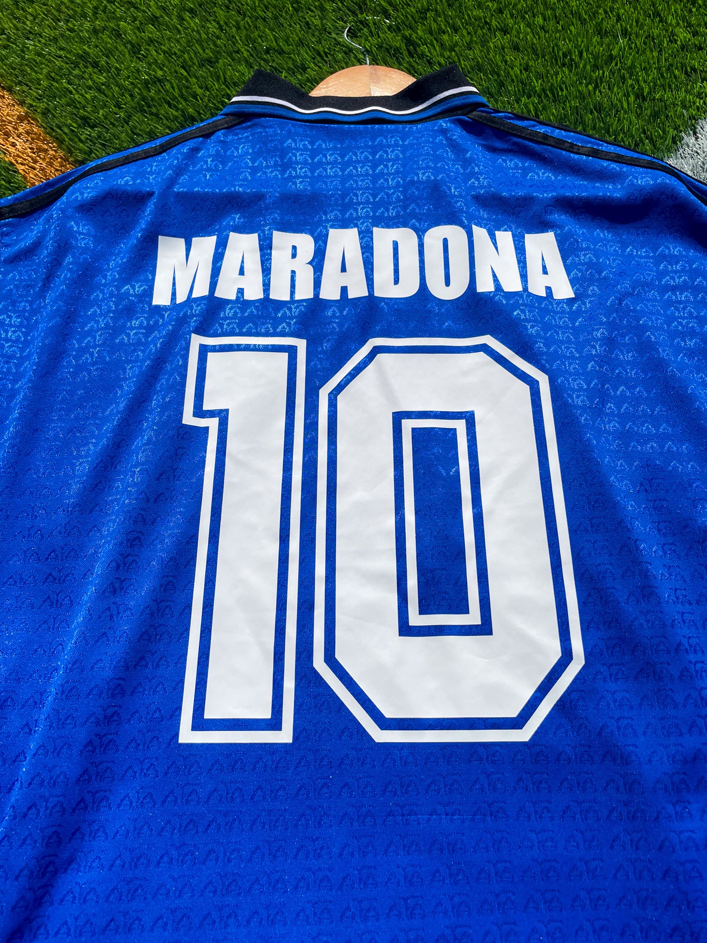 Back view of Argentina 1994 Away Maradona #10 vintage jersey showing Maradona’s name and number