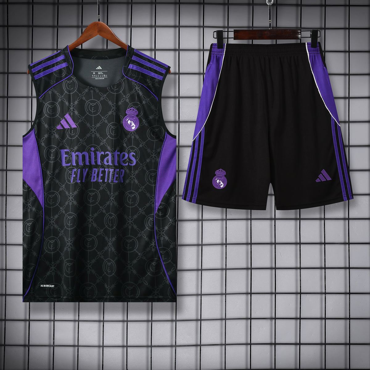 Real Madrid Training Vest Set – Black Ghost Print Edition