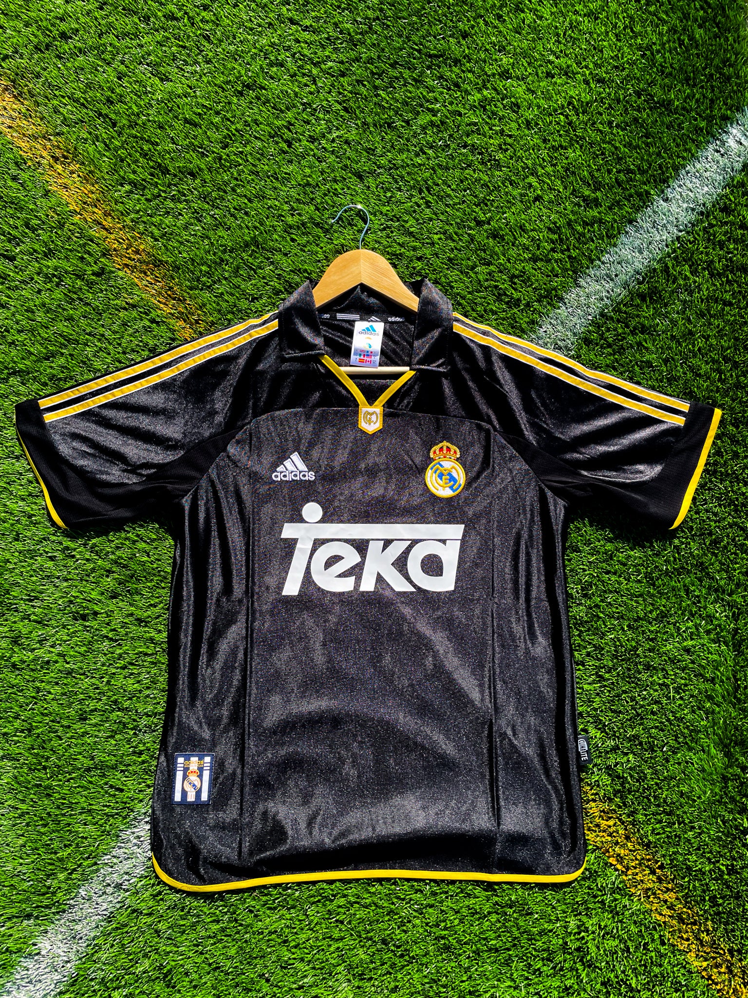 adidas Real Madrid ポロシャツ TEKA レアル・マドリードTekaジャージ - レアル マドリード ストア