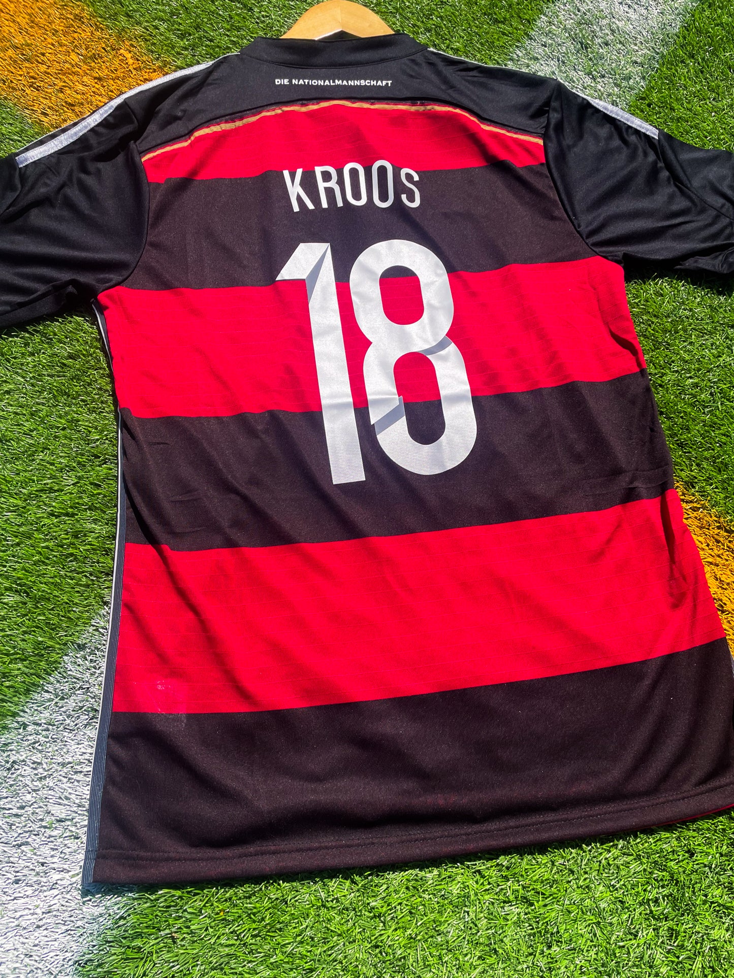 Back of the jersey featuring Klose #11 or Kroos #18