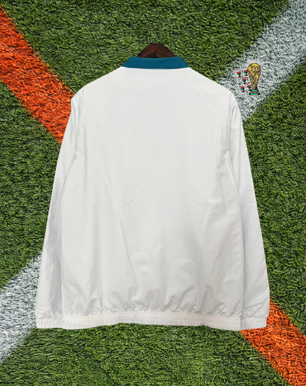 Real Madrid 2020s Windbreaker – Merengue White Classic