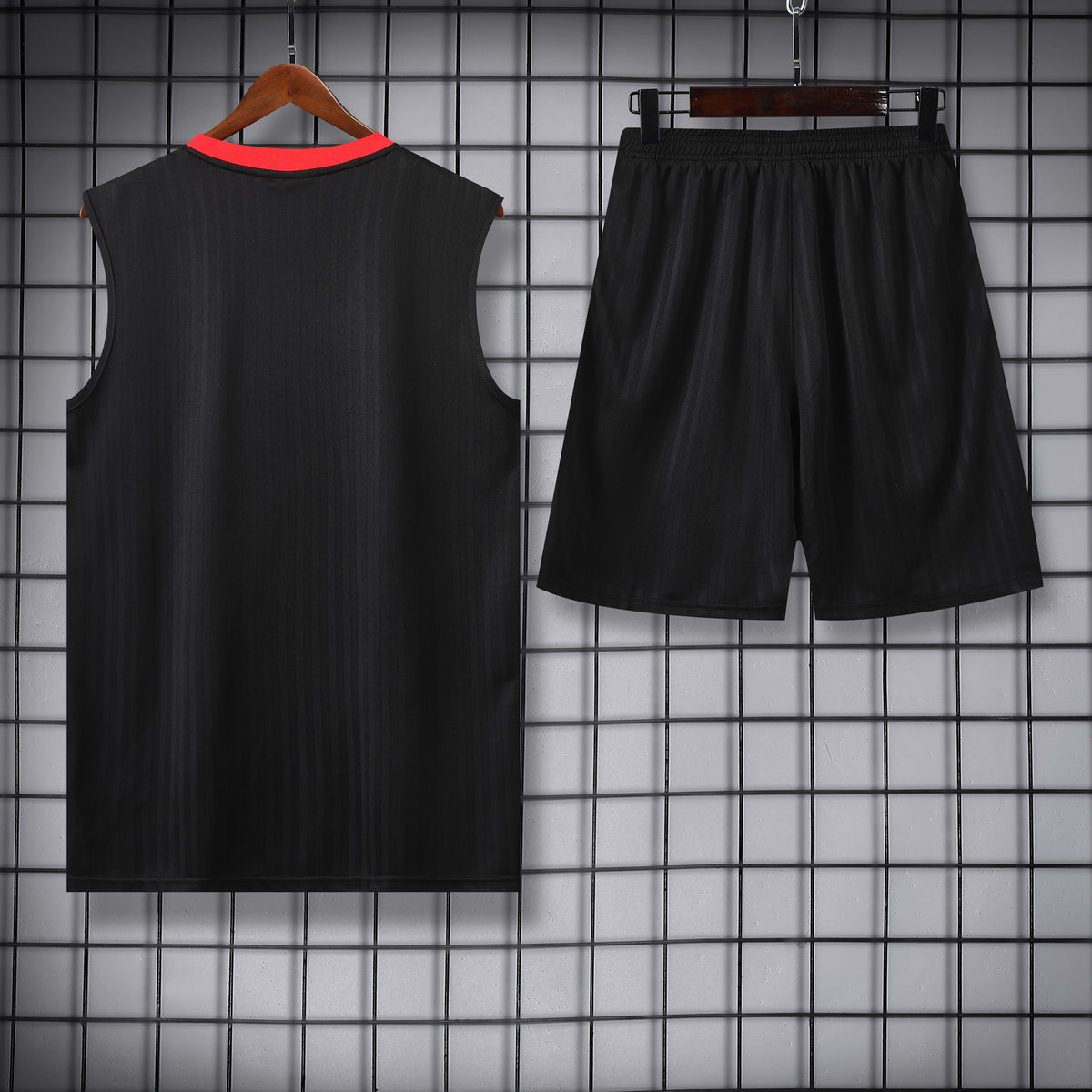 Manchester United Training Vest Set – Heritage Black Edition