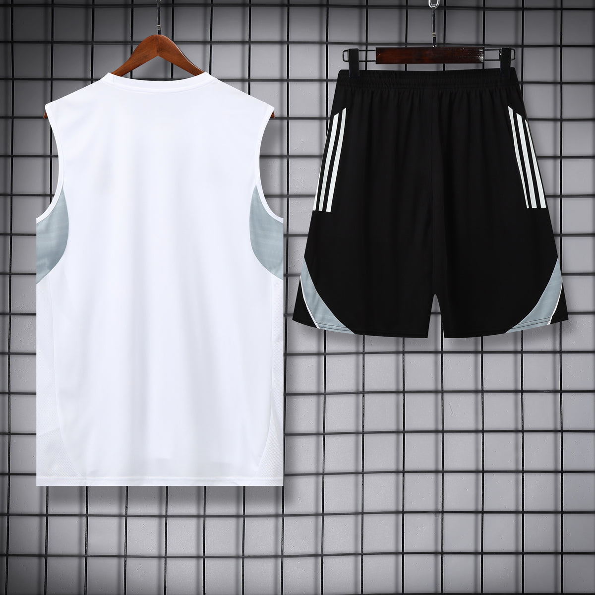 Real Madrid Training Vest Set – Subtle Grey Edition