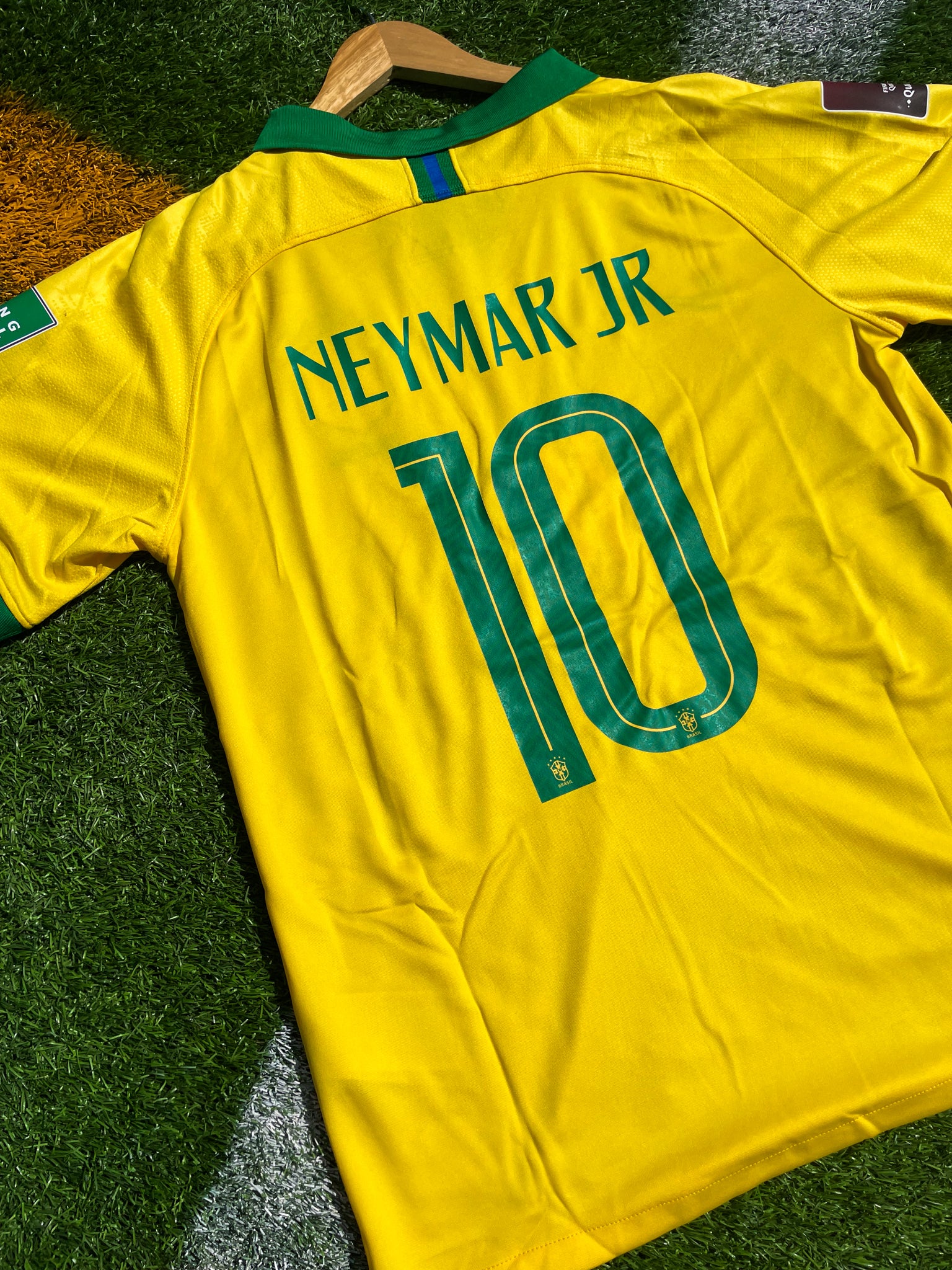 Back view showing Neymar Jr #10 on the Brazil 2019 kit
