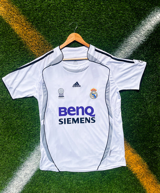Real Madrid 2007 Home Jersey – Beckham #23 Vintage White Adidas Shirt from Champions League Campaign - Five Of Cups Official